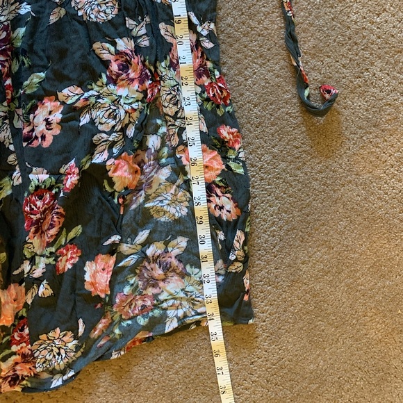 Floral Flowy Pants - Picture 4 of 7